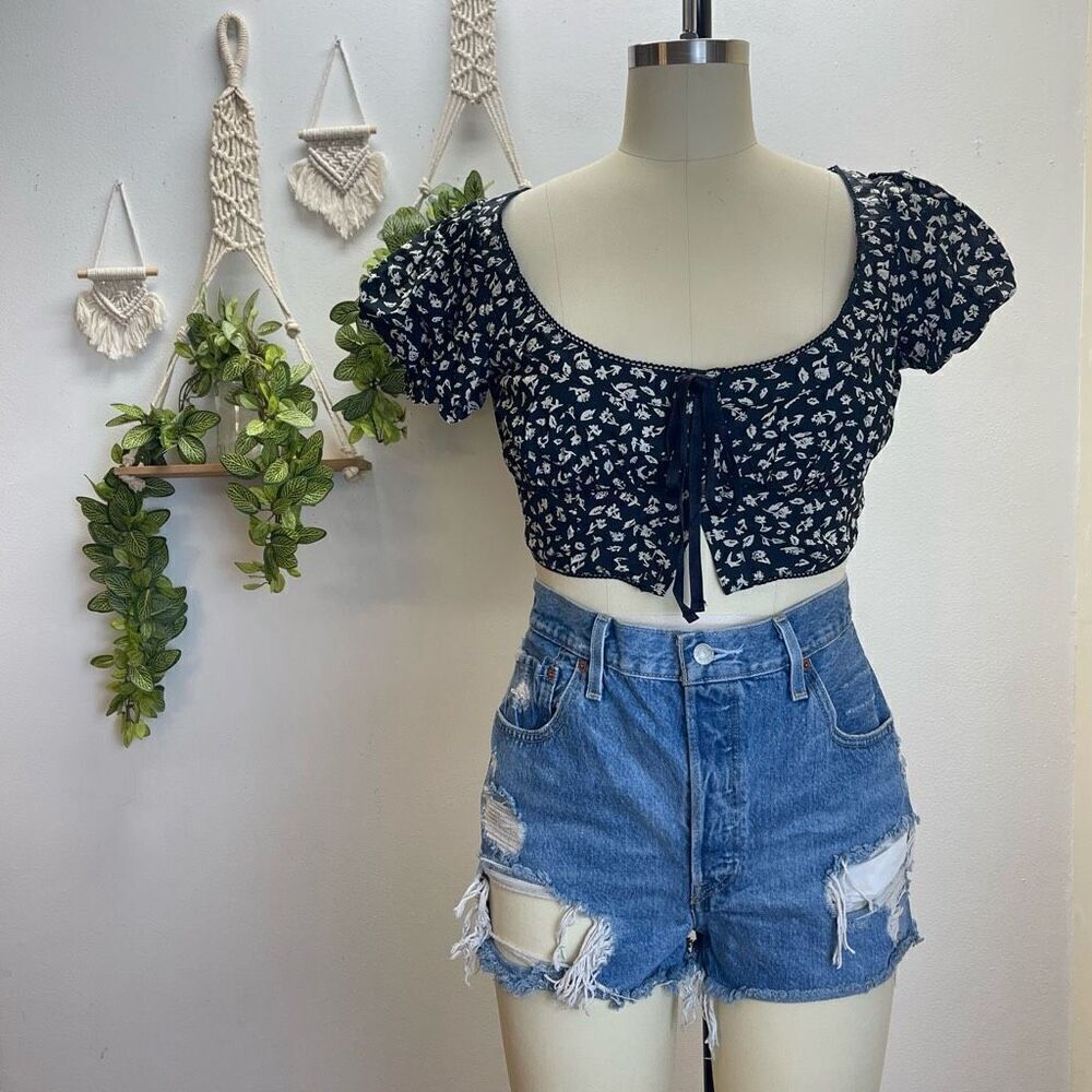 Free People Floral Top Hook & Eye Puff Sleeves